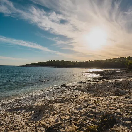 In 36544 * Mali Lošinj