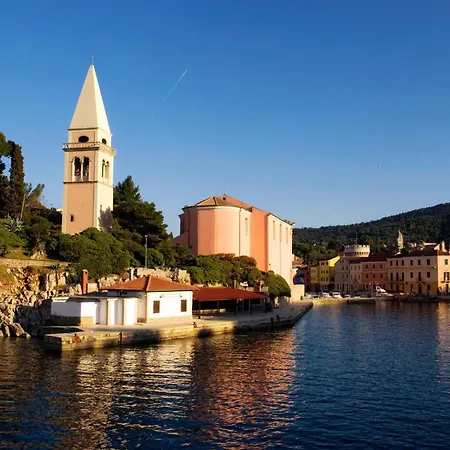 In 36544 Appartement Mali Lošinj